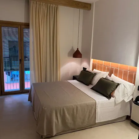 Отель Belladora Boutique Льорет-де-Мар